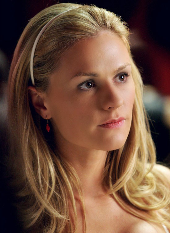A still from True blood of Anna Paquin as Sookie Stackhouse 