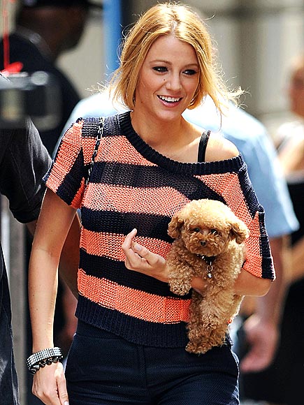 Gossip Girl star Blake Lively shows her stripes on the set of the show