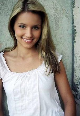dianna agron pics. Welcome, Dianna Agron, to the cast of Heroes. We hope you make it through 
