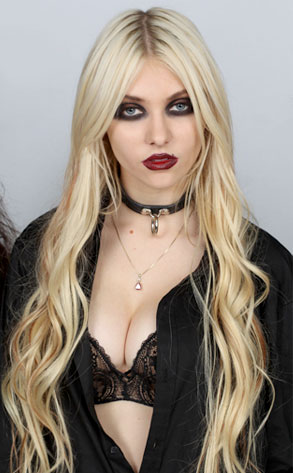 Tvfanatic Gossip Girl on Taylor Momsen Is One Of The All Time Characters  The Gossip Girl Star