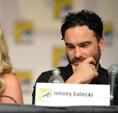 Johnny Galecki at ComicCon If you can't pick up the pattern yet 