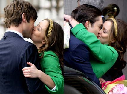 Leighton Meester kisses two costars on the Gossip Girl set Chace Crawford