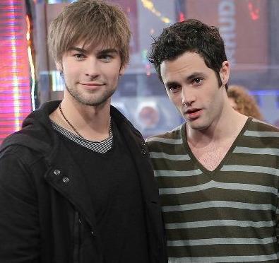 http://static.tvfanatic.com/images/gallery/penn-badgley-chace-crawford.jpg