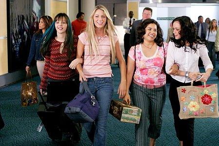 Blake Lively and the rest of the Sisterhood of the Traveling Pants 