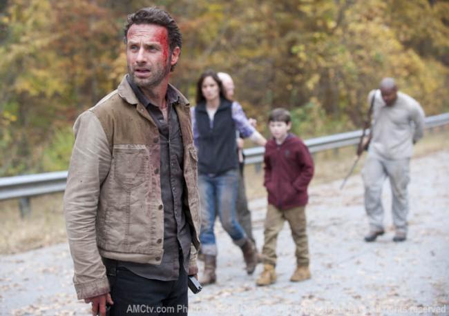 The WALKING DEAD SEASON FINALE Review: Burning Down the House - TV ...